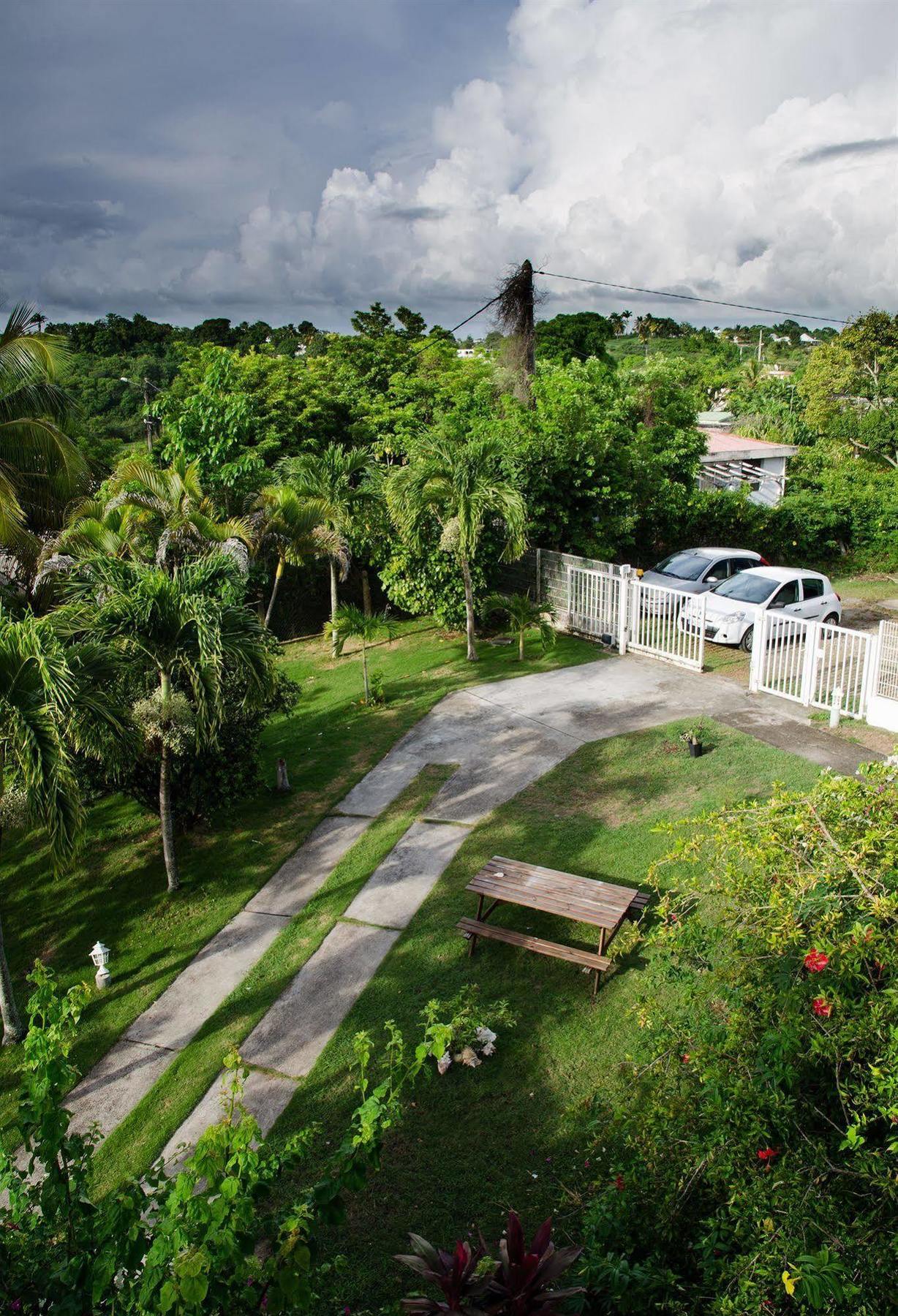 E.Gwada Hostel Le Gosier  Exterior foto